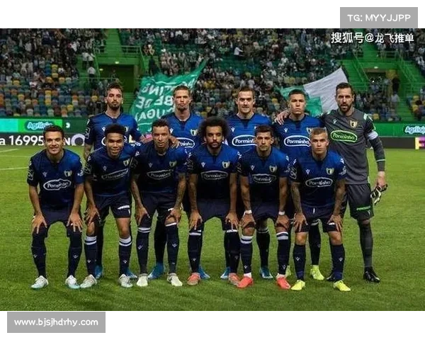 葡超埃斯托里尔中国小将李昊宸首秀创造最年轻出场纪录