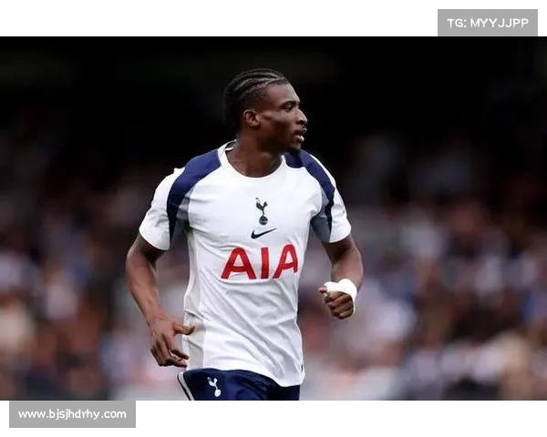 热刺库杜斯凭30次成功过人称霸英超边路对决引领新赛季风潮